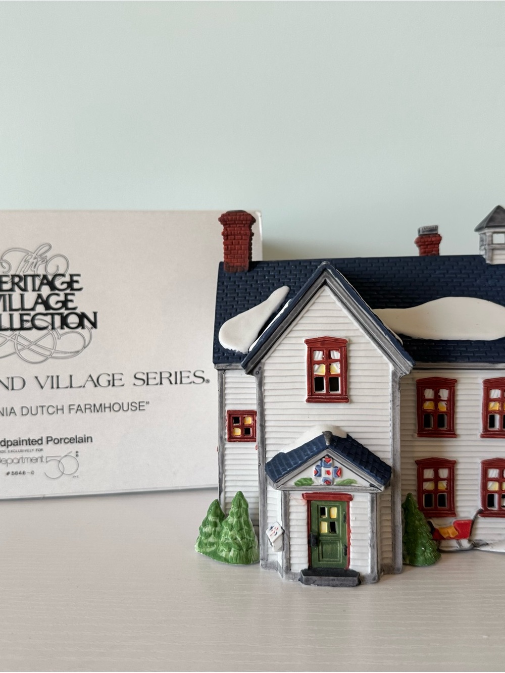 Department 56 New England - Pennsylvania Dutch Farmhouse